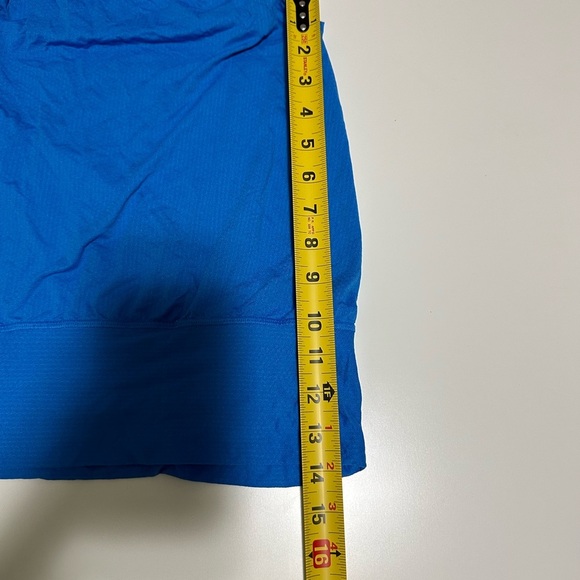 Lululemon No Limits Tank Top with Built In Sports Bra Womens Size 4 Blue - Picture 5 of 5